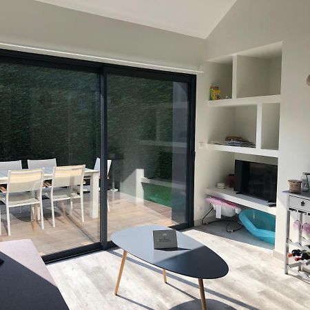 Guesthouse Proche Bordeaux เอซีนส์ ภายนอก รูปภาพ