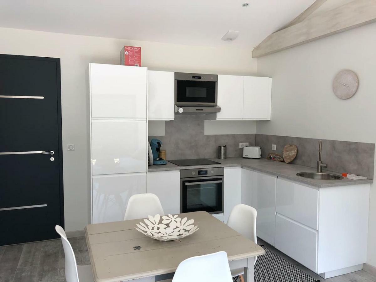 Guesthouse Proche Bordeaux เอซีนส์ ภายนอก รูปภาพ