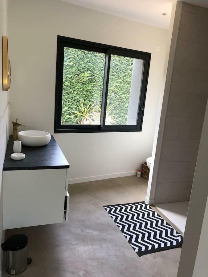 Guesthouse Proche Bordeaux เอซีนส์ ภายนอก รูปภาพ